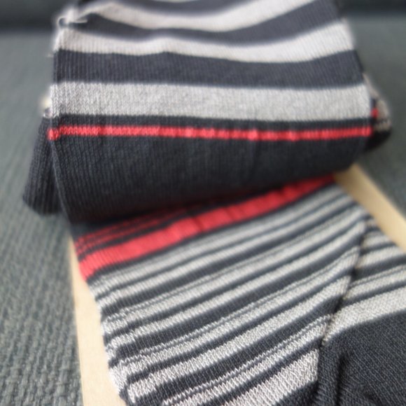 Diesel SFELPOSOCKS2 CALZINO Black and Silver Socks *New with Packaging* - Picture 9 of 9